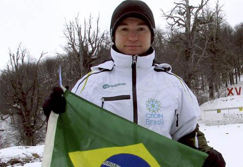 A atleta Mirlene Picin é a nova Campeã Sulamericana de Biathlon de Inverno, título nunca antes alcançado por atletas brasileiros / Foto: Divulgação